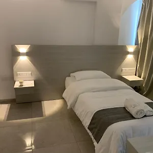 https://la-veranda-hotel.protaras-cy-hotels.com